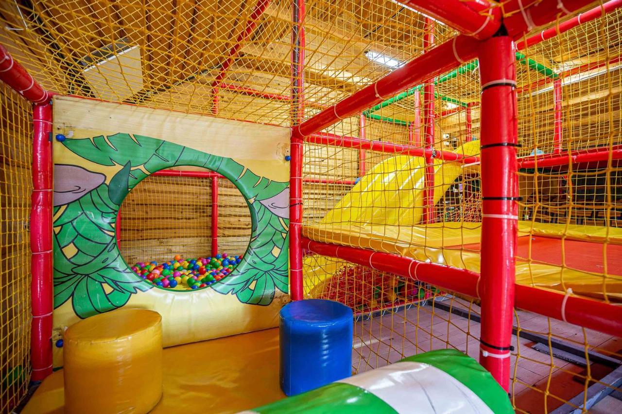 Красна Поляна Family Club Resorts Bukovel Exterior photo